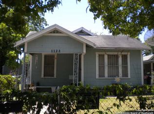 1122 W Ridgewood Ct, San Antonio, TX 78201