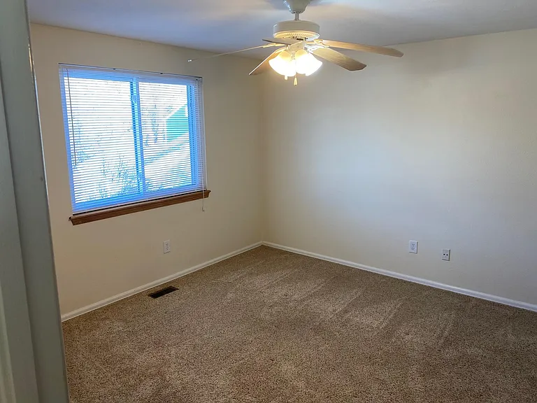 403 W Sumac Ct — Photo 8