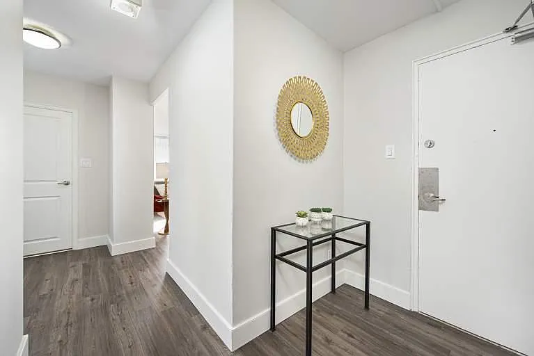 301 Dixon Rd — Photo 1