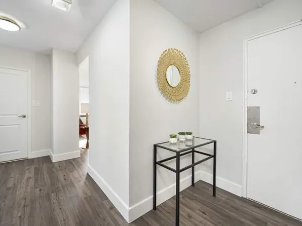 Promenade Gardens, 301 Dixon Rd, Toronto, ON M9R 1S2