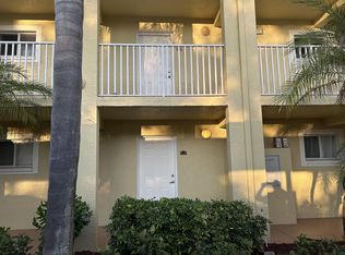 8304 Key Royal Cir APT 1712, Naples, FL 34119