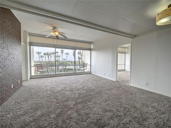 2nd image of 4600 Ocean Dr APT 305