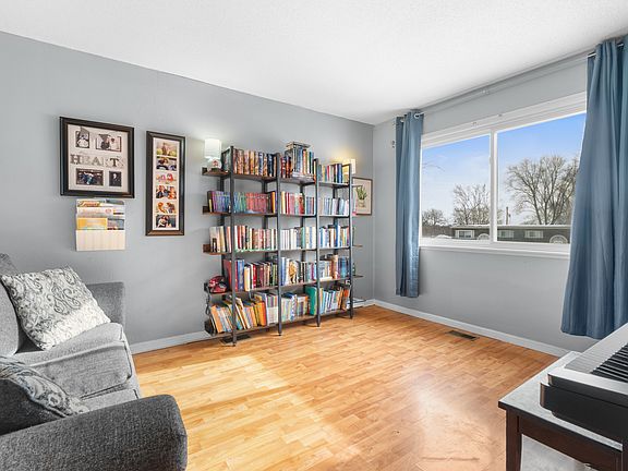 4th image of 18608 E Arrowhead Pl