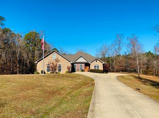 3084 Apache Dr, Camden, AR 71701
