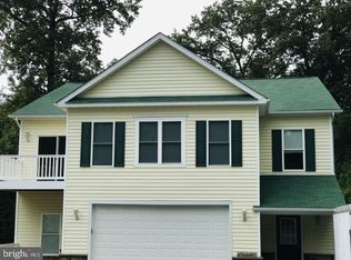 896 Harwood Rd, Harwood, MD 20776