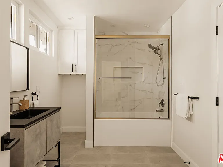 23153 Gonzales Dr — Photo 12