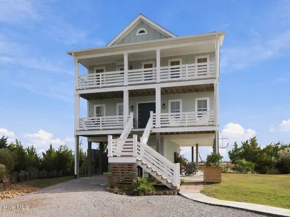180 Pasture Point Lane, Smyrna, NC 28579