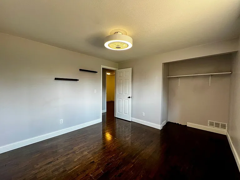 3702 Parkway Pl — Photo 12