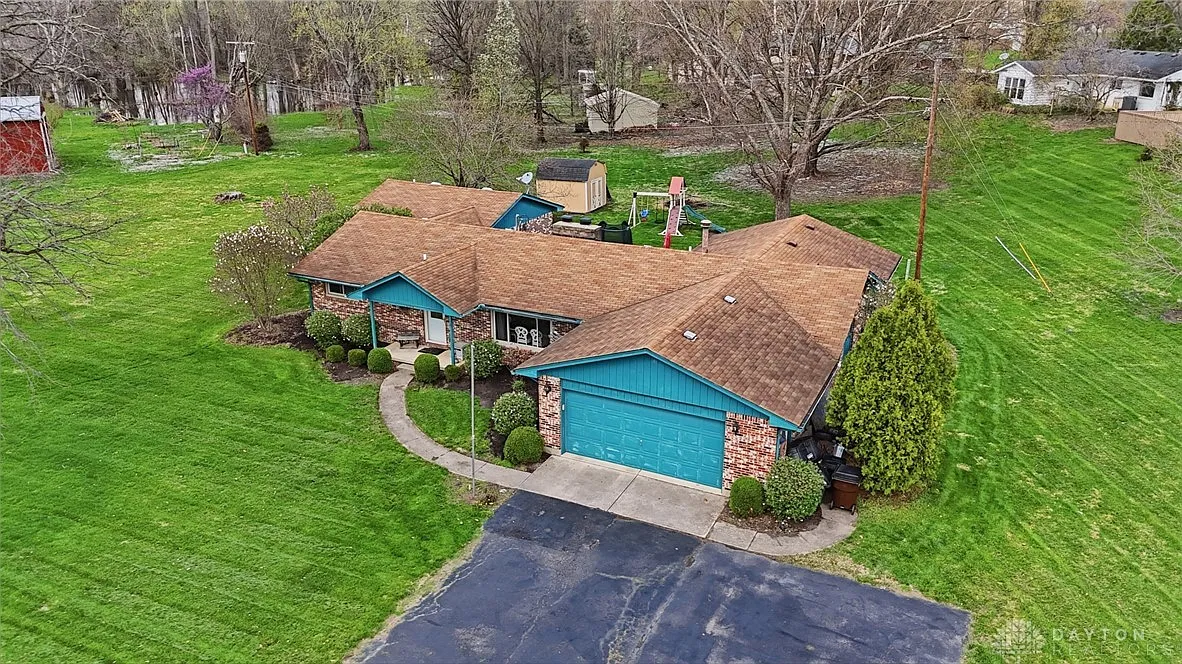 1008 Steven Circle Dr photo 1