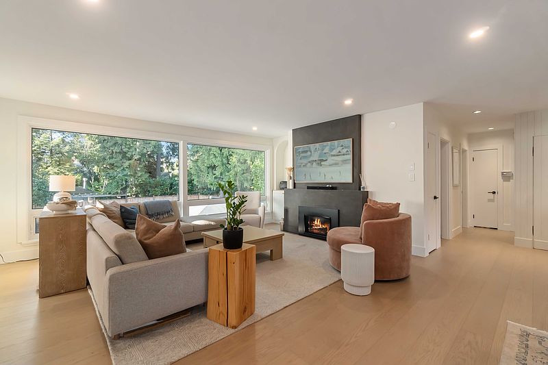 North Vancouver Apartment for rent - 3 Bedrooms in North Vancouver