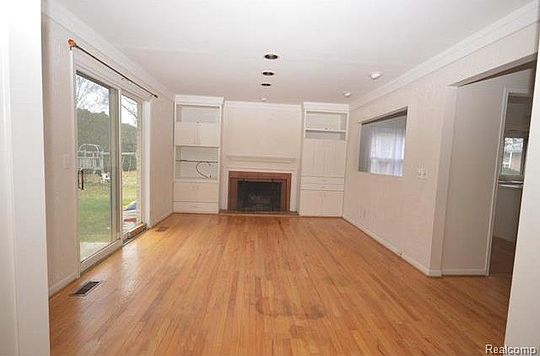 4th image of 6602 Post Oak Dr