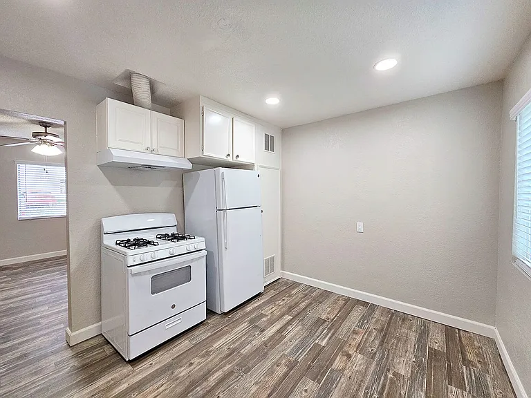 Rosewood Villas — Photo 23