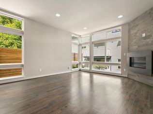 3936 1st Ave NE, Seattle, WA 98105