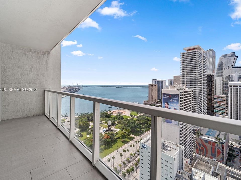 1st image of 244 Biscayne Blvd APT 3607