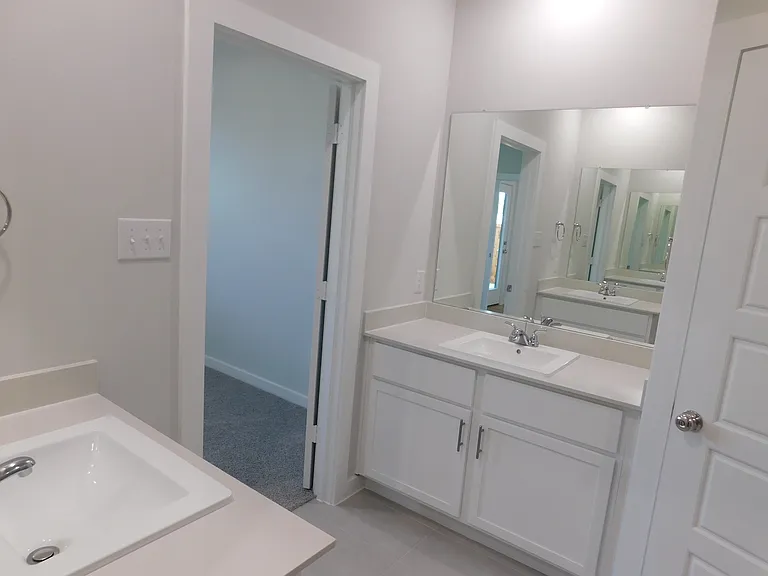 519 Green Grass Dr — Photo 10