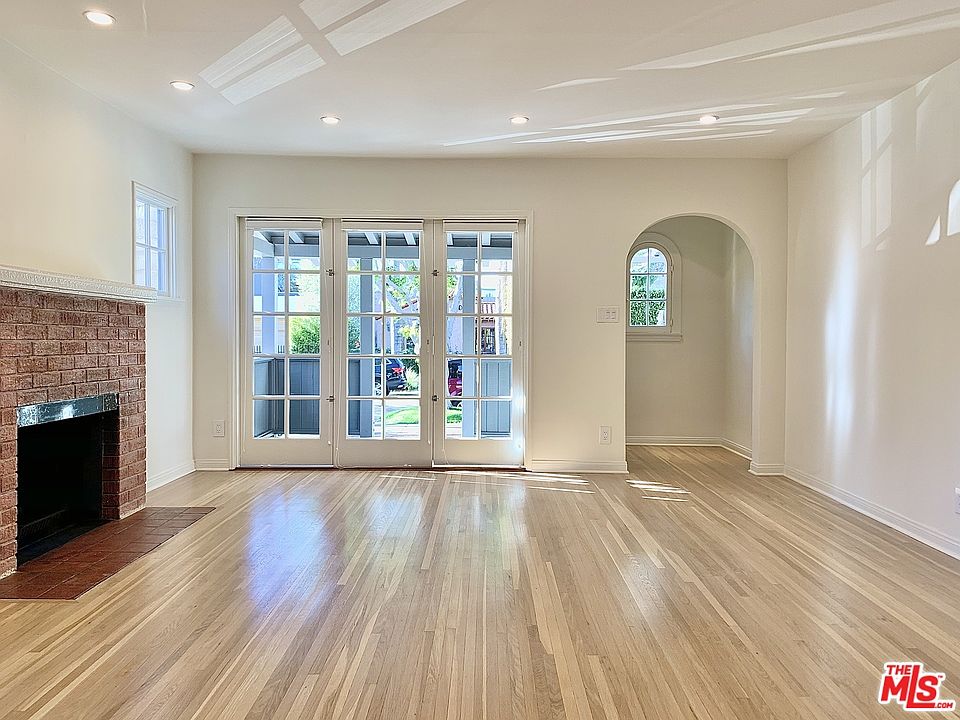 1st image of 418 N Alfred St