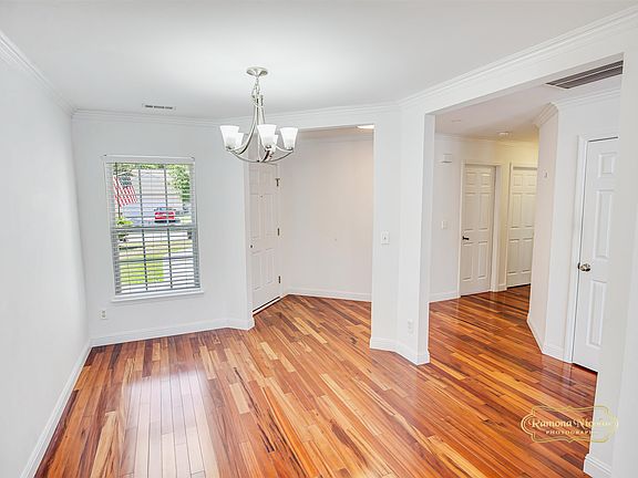 4th image of 424 Bellegrove Dr.