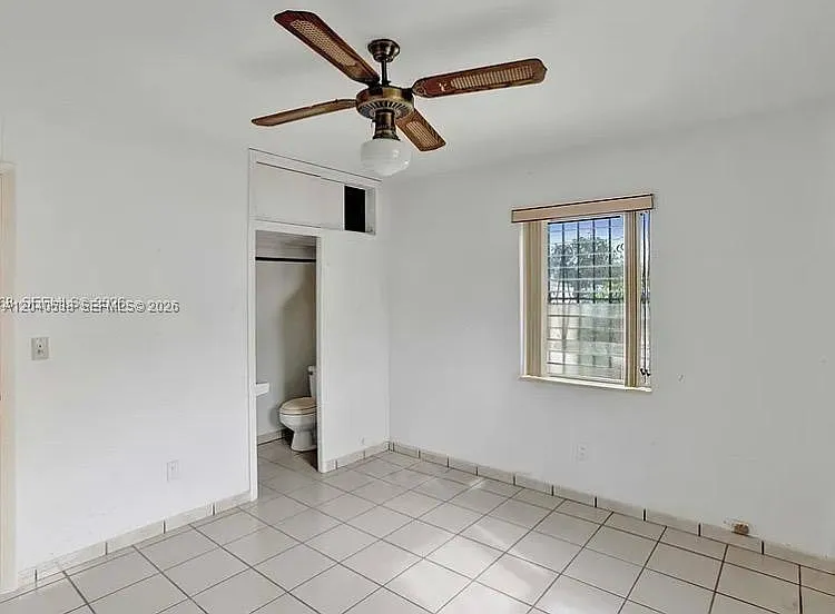 831 NW 21st Ct — Photo 8