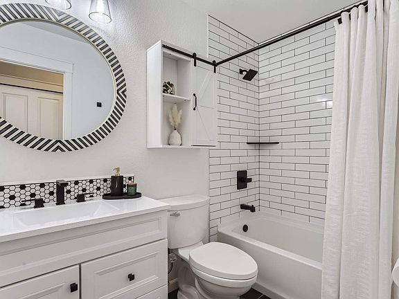 4th image of 1674 Ames Ct #25