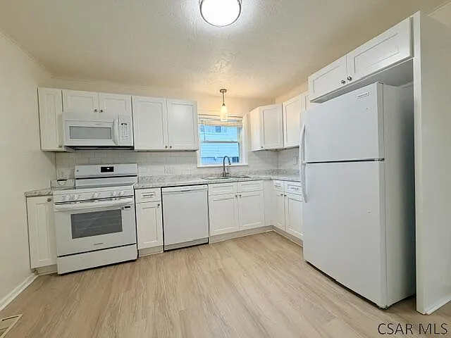 102 Elsie Dr — Photo 9