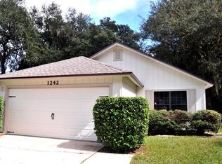 1242 Cove Landing Dr, Jacksonville, FL 32233