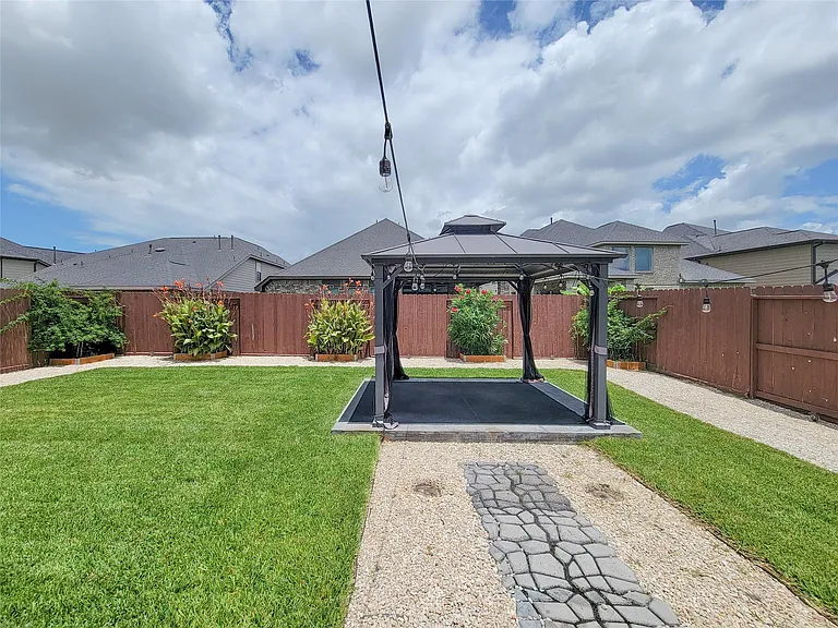 28638 Monarch Cliffs Dr — Photo 47