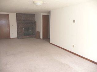 6 Ferland Dr APT 4, Derry, NH 03038