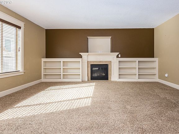 5th image of 5709 NE 48th St