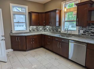 28 Oxford Rd #A, New Hartford, NY 13413