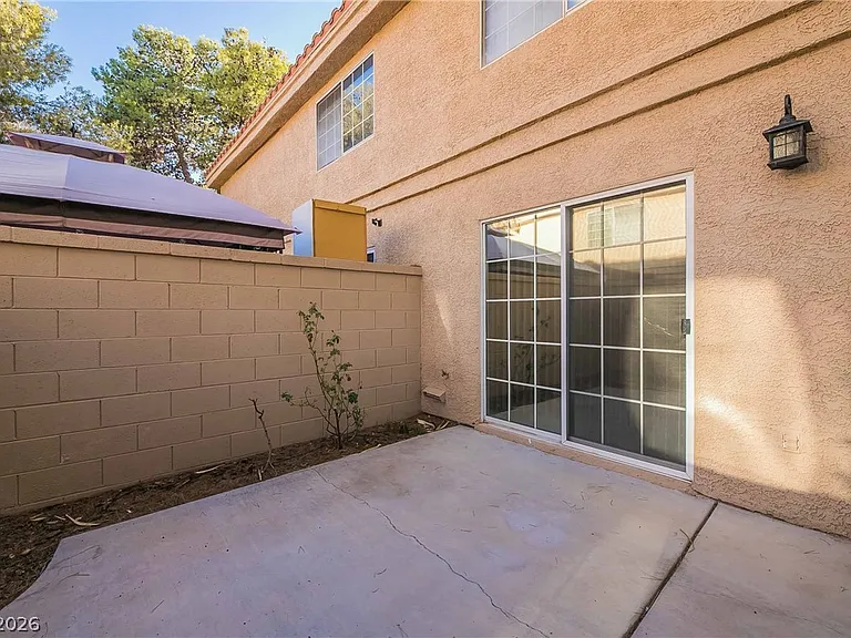 2815 Dawn Crossing Dr — Photo 3