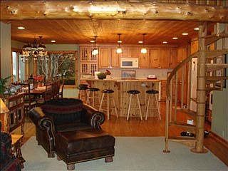 5th image of 7345 Birdland Dr