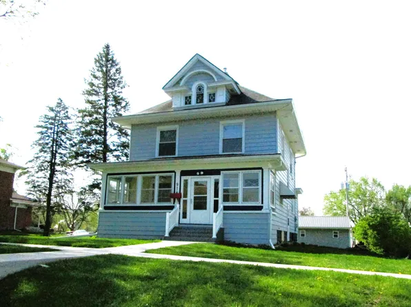 914 2nd Ave, Ackley, IA 50601