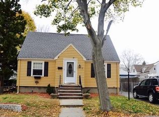 13 Round Hill St, Saugus, MA 01906