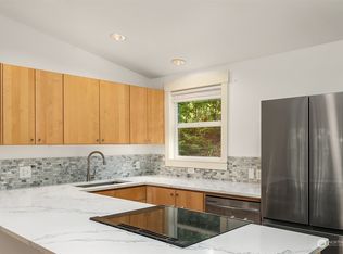 1574 NE Park View Dr #6, Bainbridge Island, WA