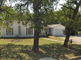 6136 Forest Hill Dr, Forest Hill, TX 76119
