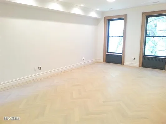 Rented by Citi Habitats | media 7