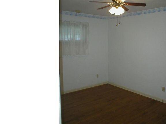 4th image of 5742 Doris Dr