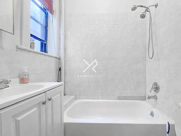 5th image of 807 Saint Johns Pl APT 3C