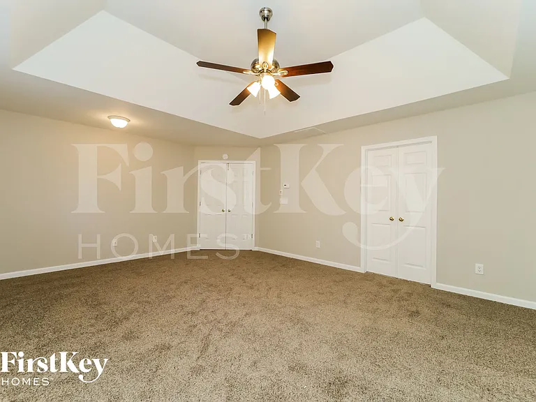 5811 Buckner Creek Dr — Photo 7