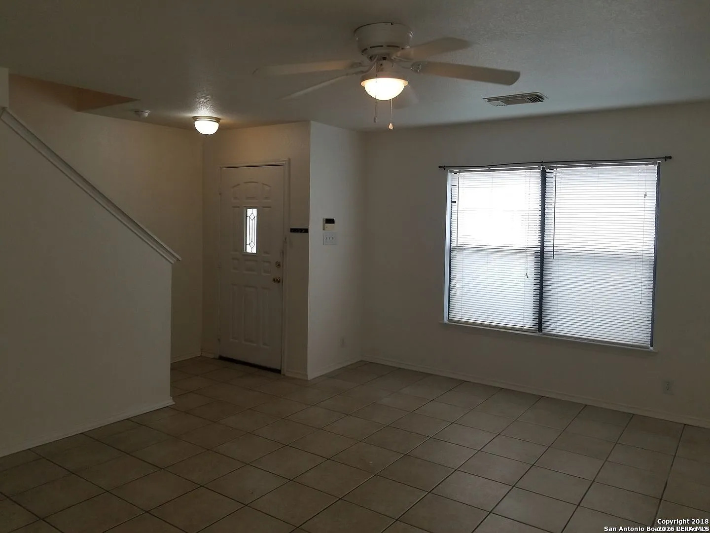 3 Bedroom Home in Gated Community Medical Center — Photo 4