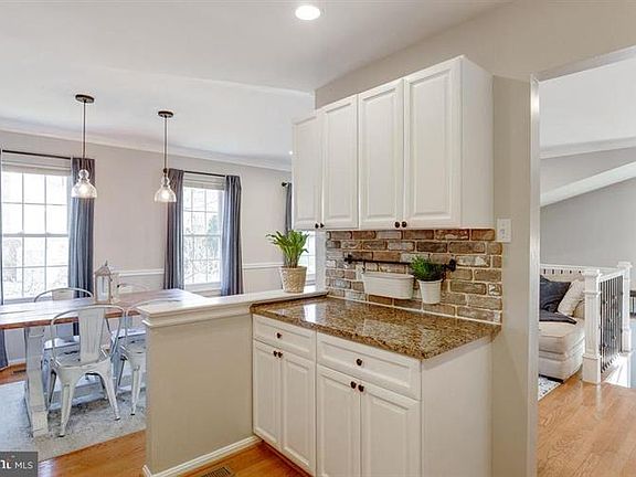 4th image of 5902 Wood Sorrels Ct