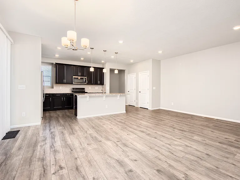 5725 N Hanover St — Photo 7