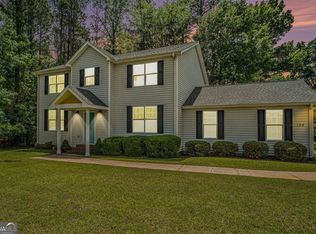 135 Sandwood Dr, Athens, GA 30607