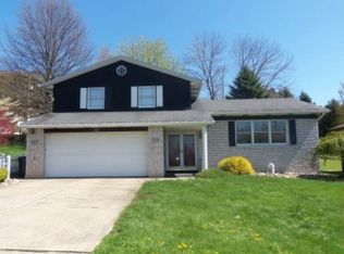152 Derwood Dr, New Cumberland, WV 26047