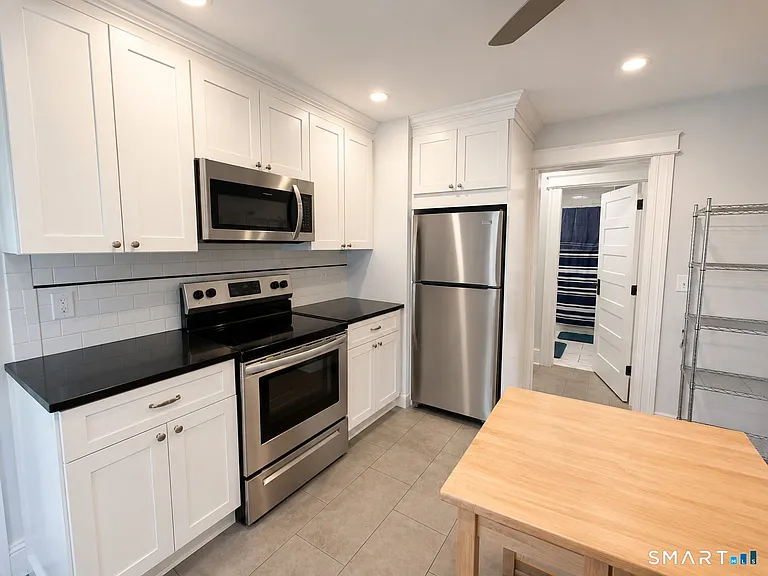 30 Harborside Dr #2 — Photo 3