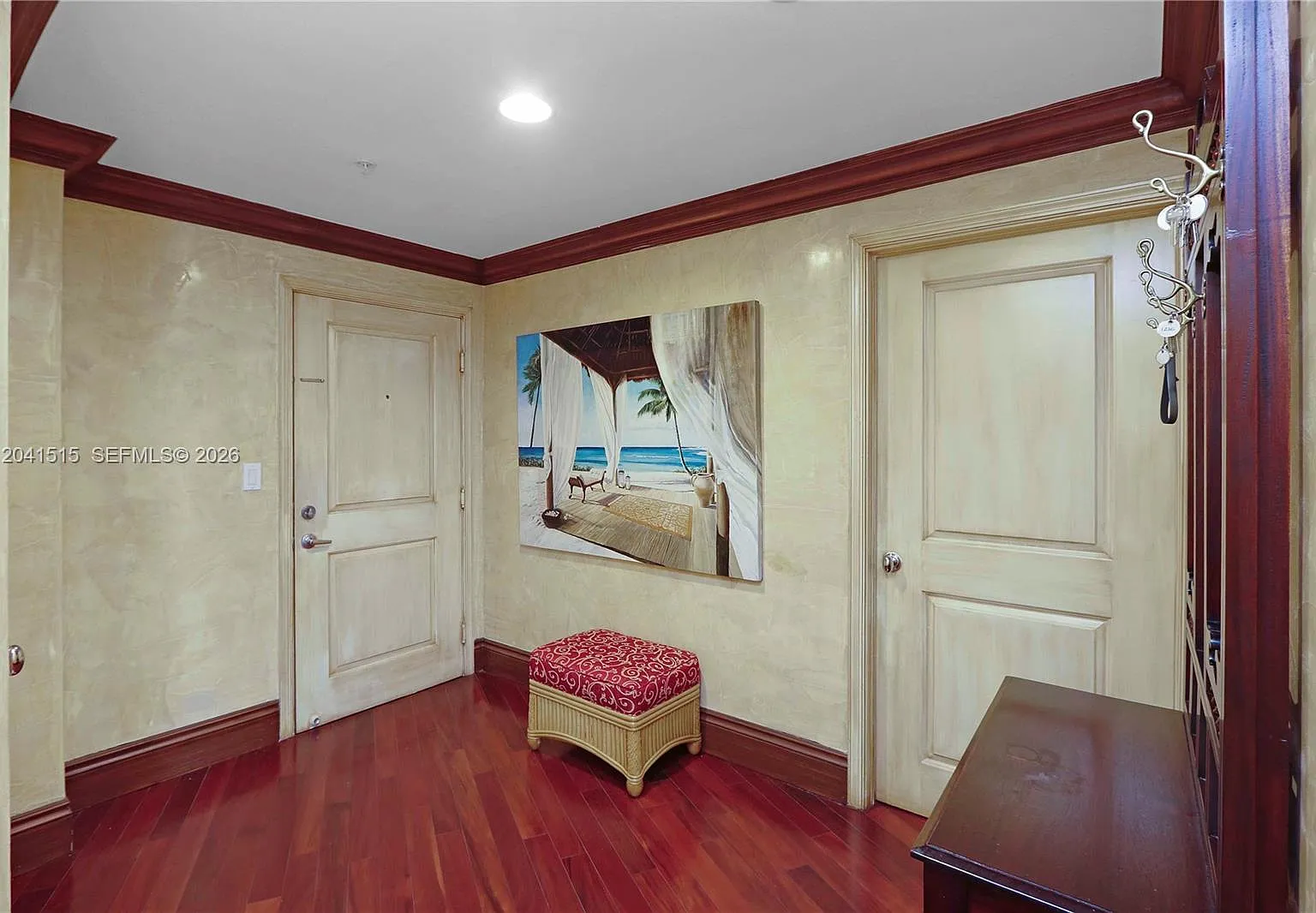 Ten Aragon Condo — Photo 2
