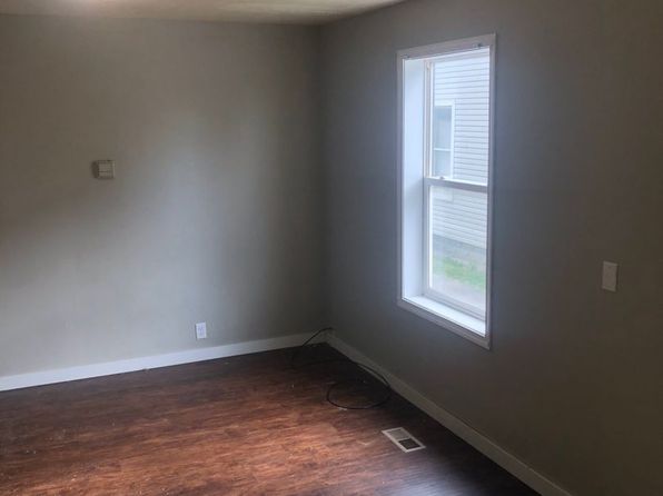 360 E Walnut St APT 2