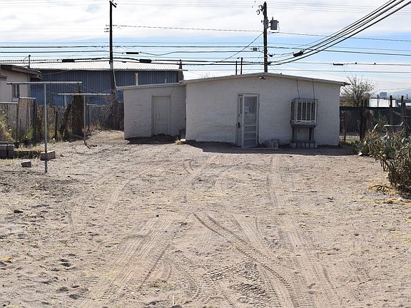 3rd image of 5800 Macias St