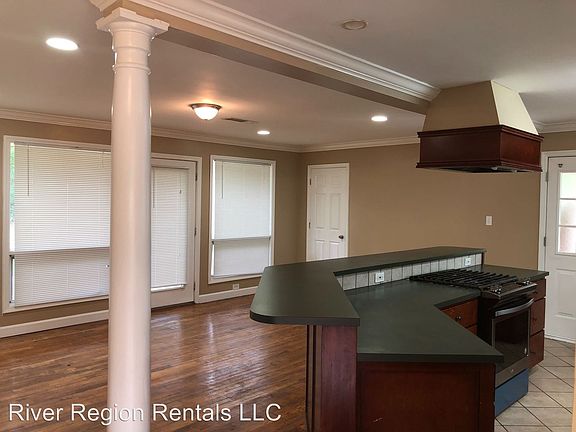 2nd image of 3609 Sir Michael Dr