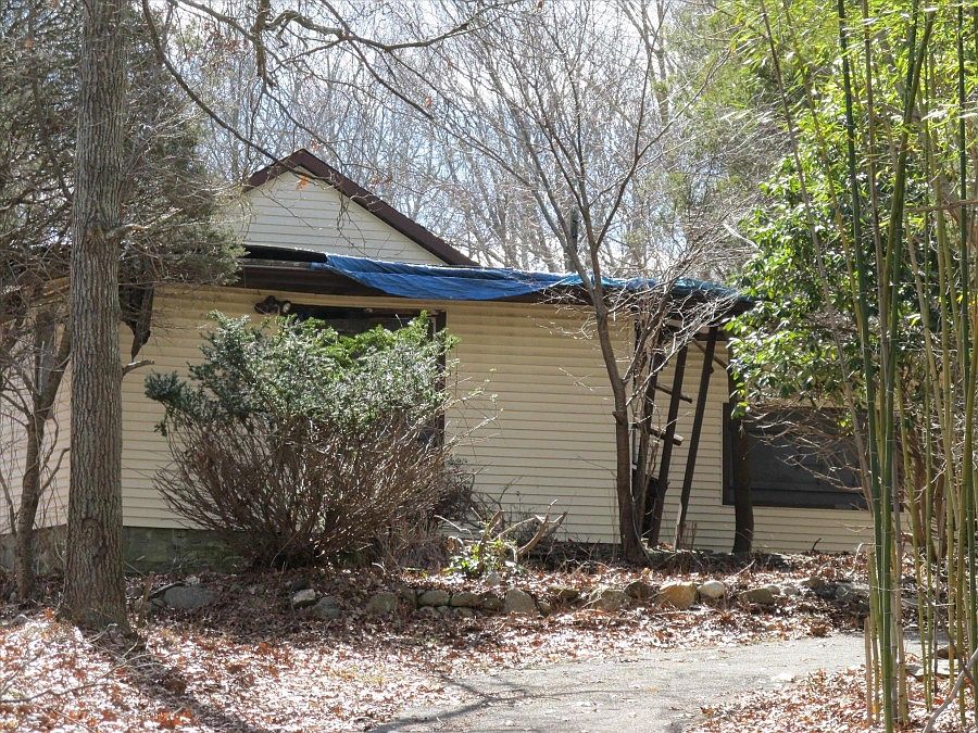 1st image of 44 Seymour Ln